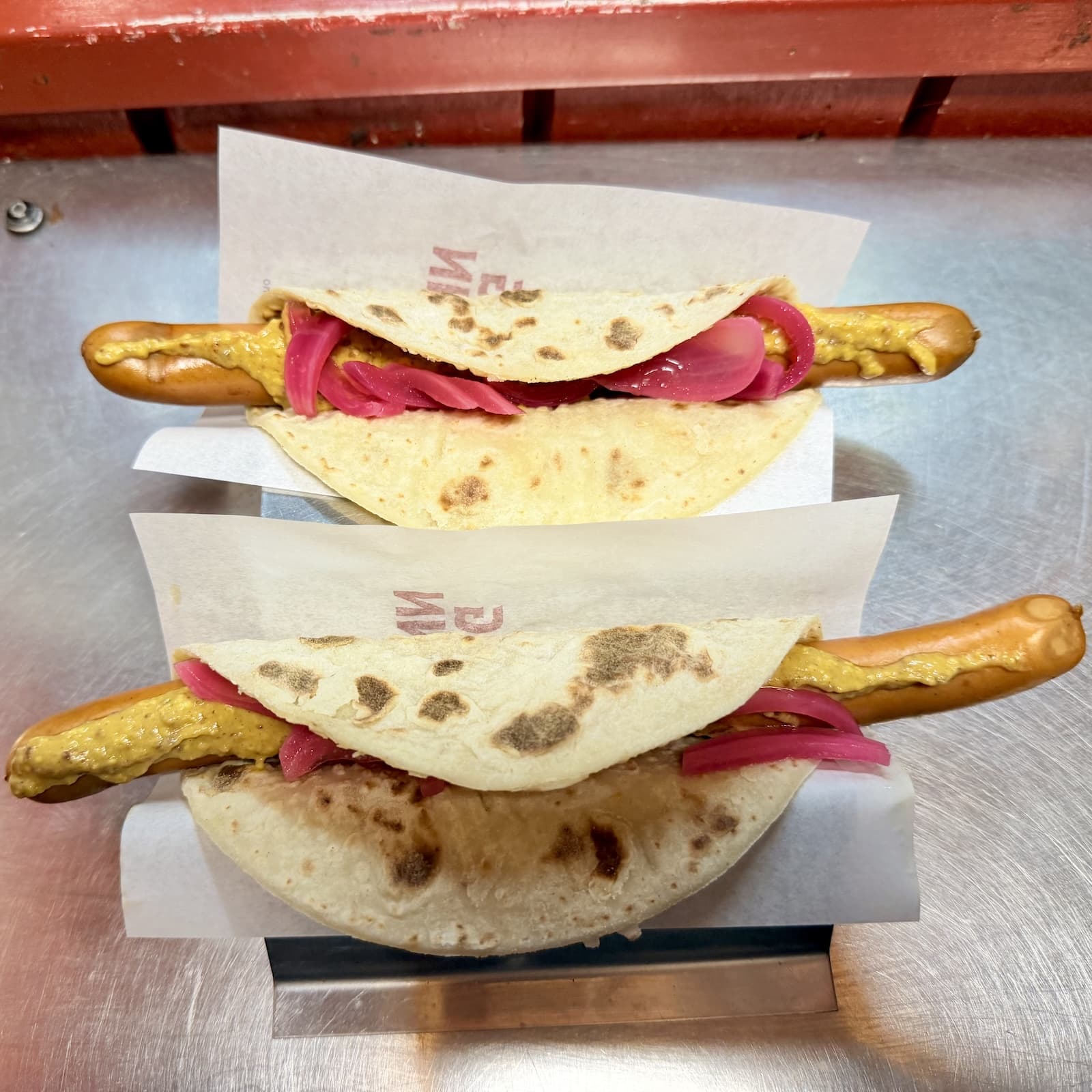 Pølse i lompe